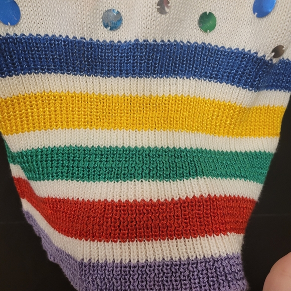 Vintage 80s sweater with multicoloured circles. - Picture 7 of 11